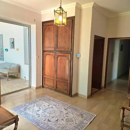 Maison De Charme Hyper-centre بيت للعطل